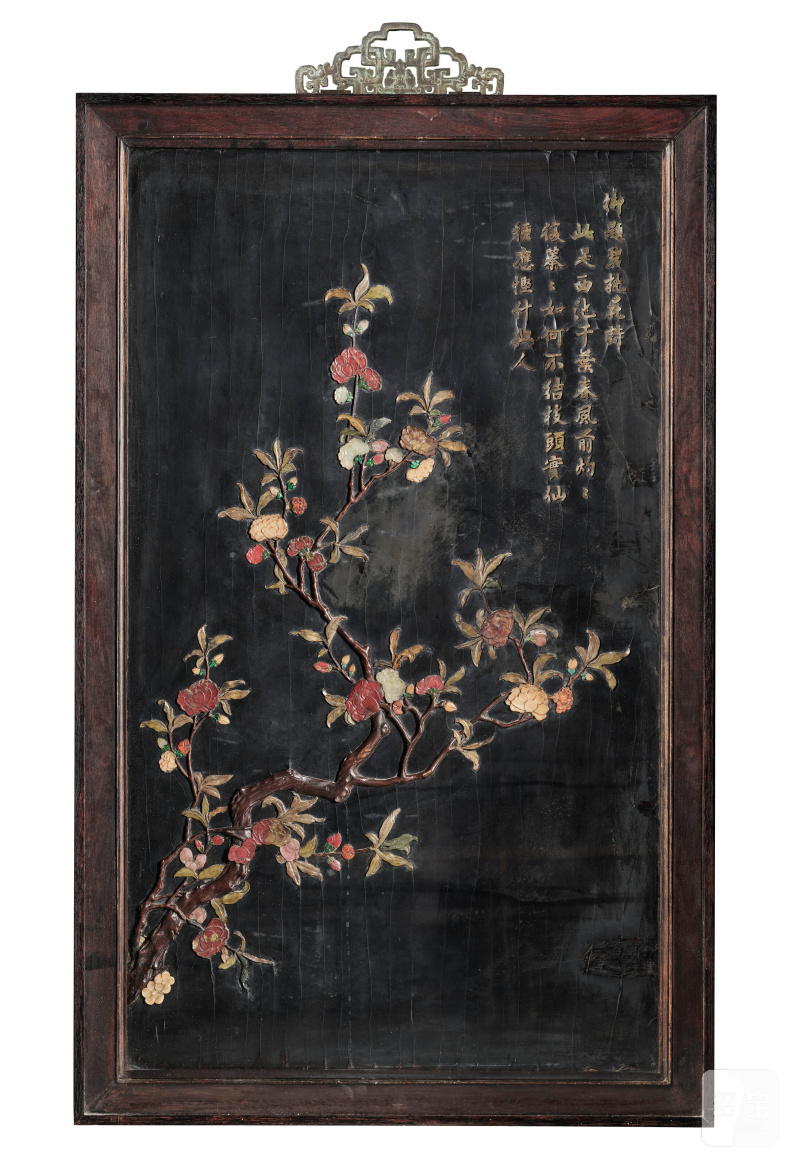 GRAND PANNEAU EN LAQUE À DÉCOR INCRUSTÉ DE BRANCHE FLEURIE ET POÈME  CHINE, DYNASTIE QING, ÉPOQUE QIANLONG (1736-1795) - 图1